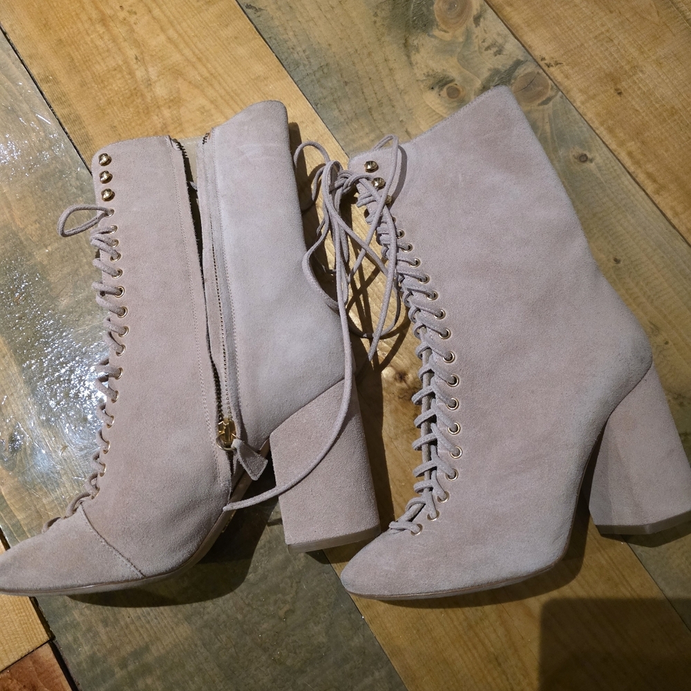 Elegant Pink Lace-Up Ankle Boots